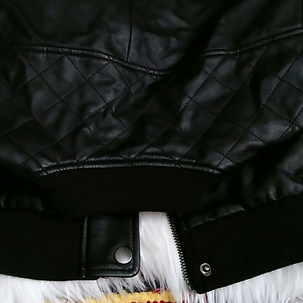 Black Jacket - Picture 6 of 7